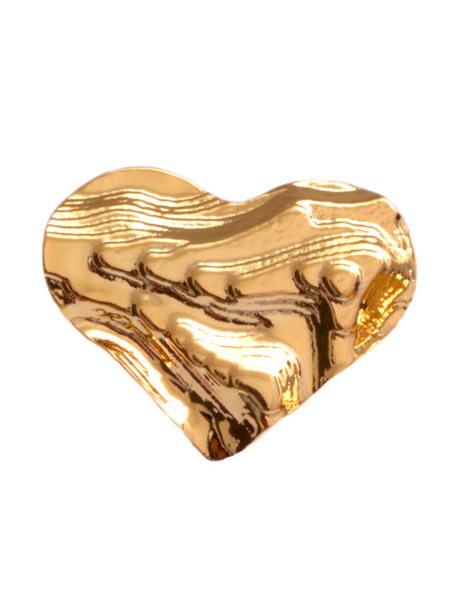 Aretes de corazón 18 K con acabado texturizado 3