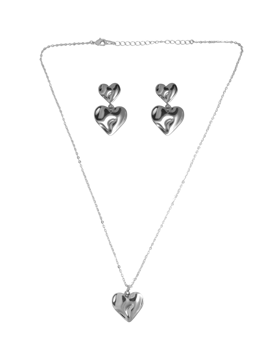 Aretes y collar de corazón 18 k Aretes y collar de corazón 18 k