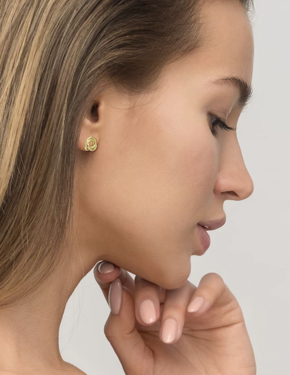 Aretes con acabado brillante 4