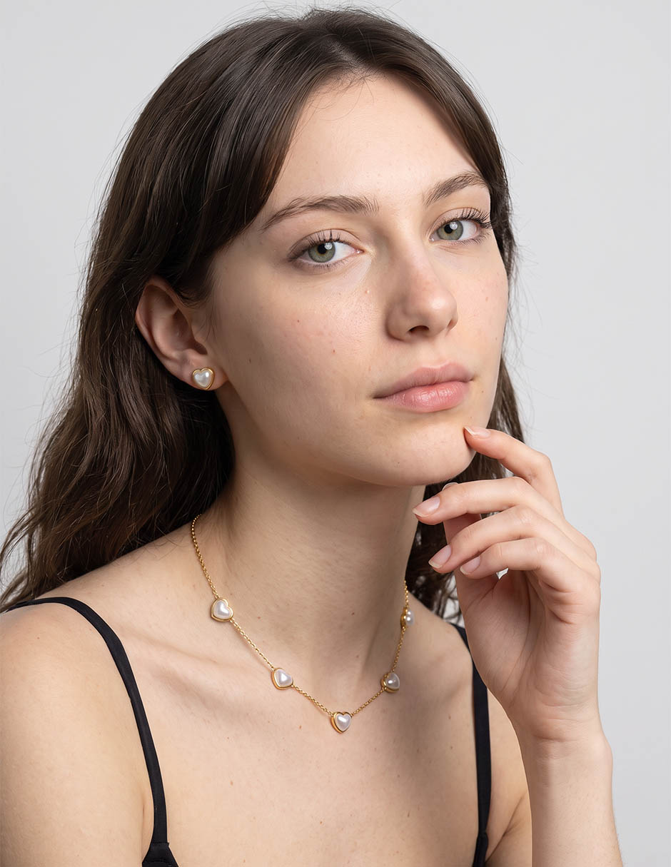 Aretes y collar de corazón 6