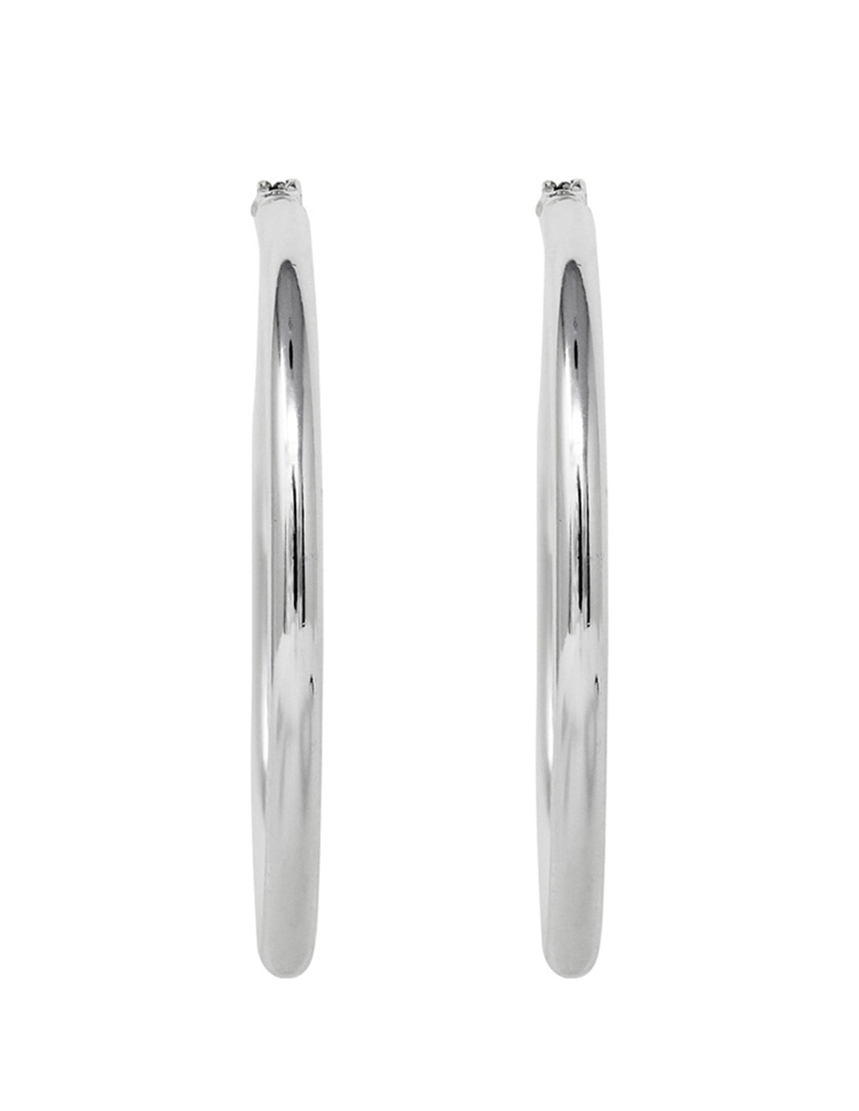 Arete corto special earrings con acabado pulido 2